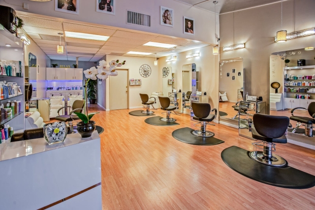 Hair Salon receptionist